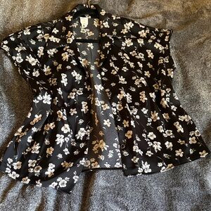 Joie Black Floral Cap-Sleeve Button Front Blouse